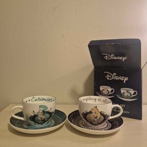 Disney Alice in Wonderland Curiosity Tea Cup Set - Blue and Purple